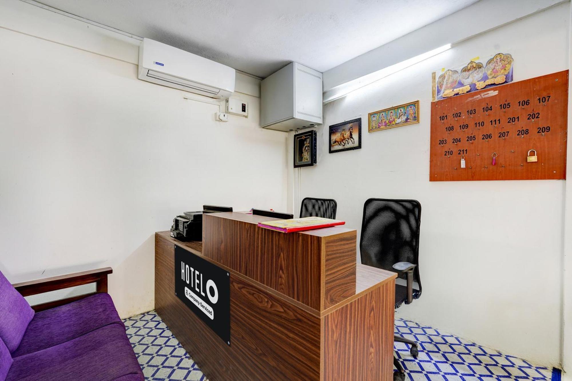 Collection O Sithalapakkam Medavakkam Formerly Srinivasa Residency Chennai Exterior photo